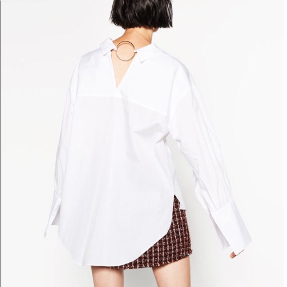ZARA WOMAN WHITE BUTTON DOWN SHIRT W/ DETAIL